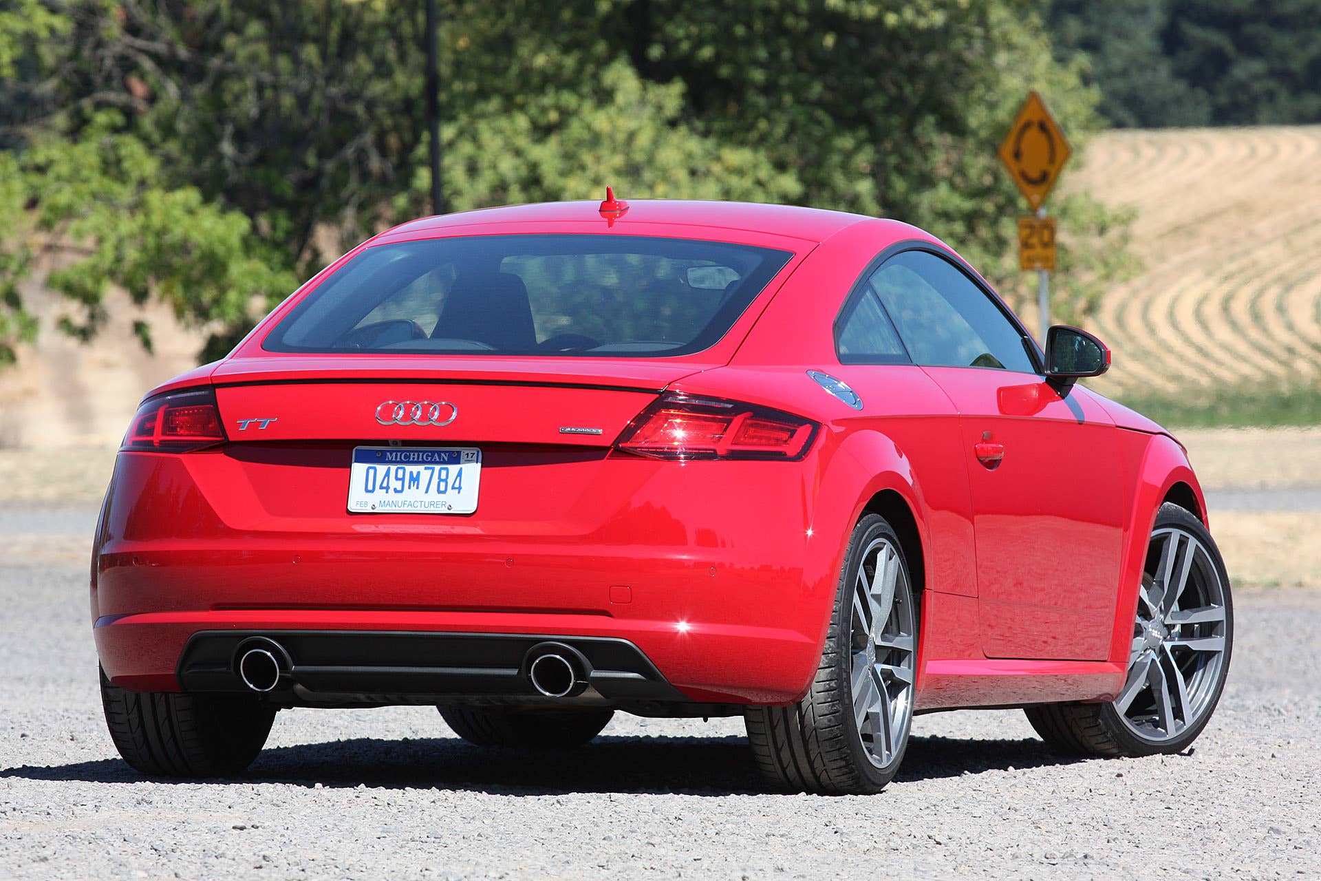 2016 Audi TT rear 3/4 view