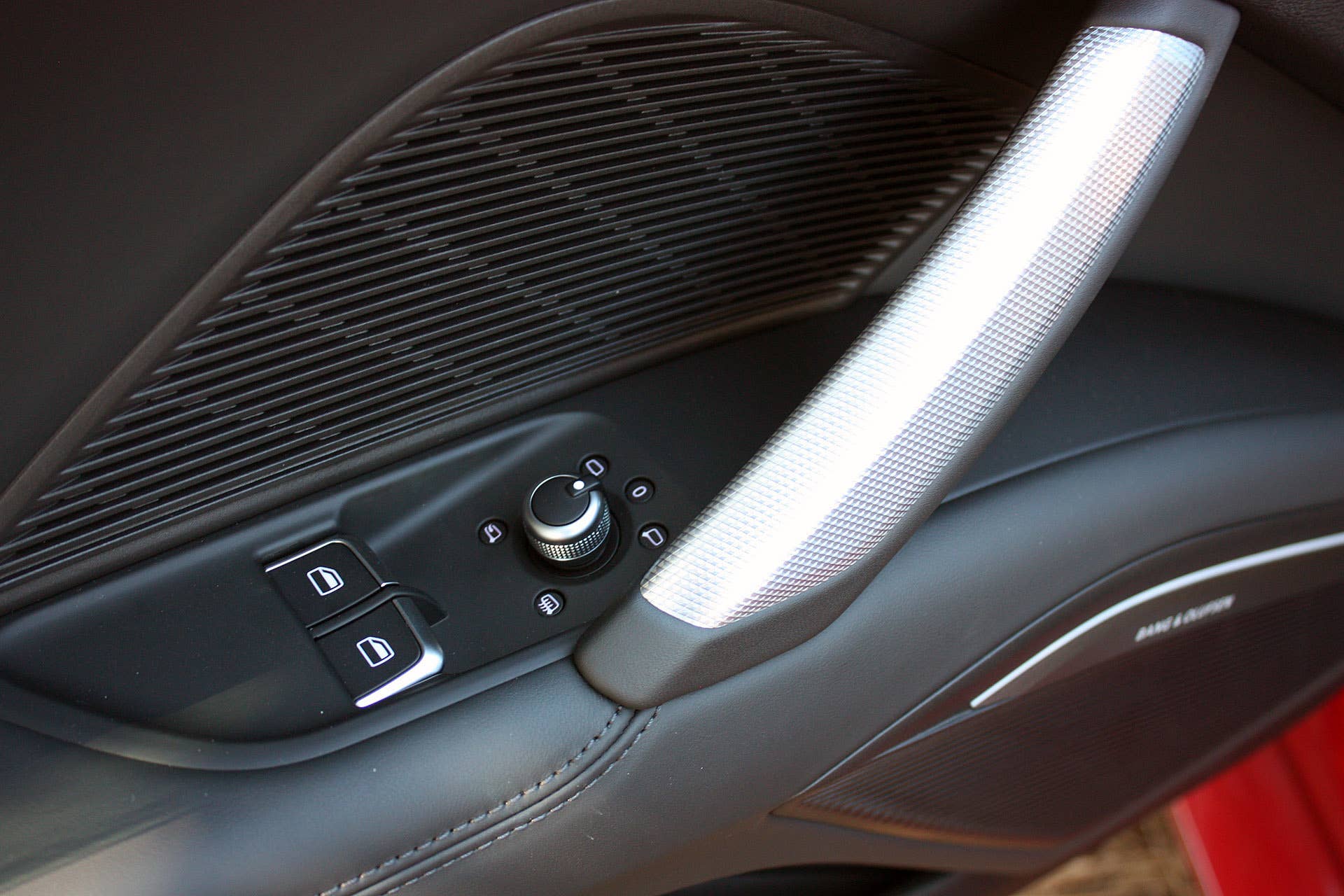 2016 Audi TT  door trim