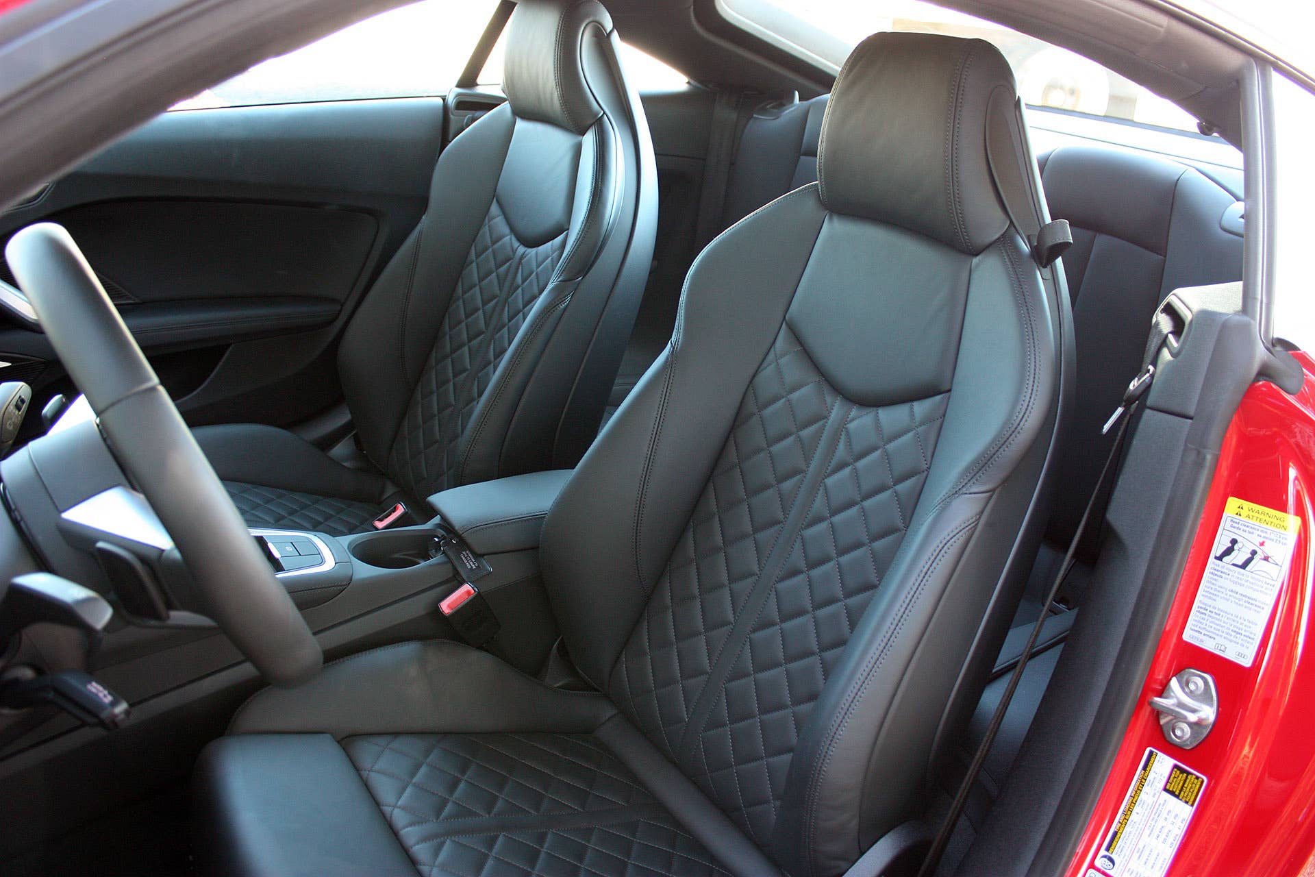 2016 Audi TT front seats