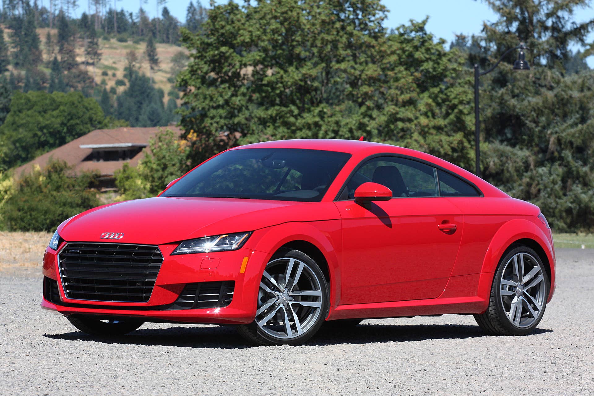2016 Audi TT front 3/4 view