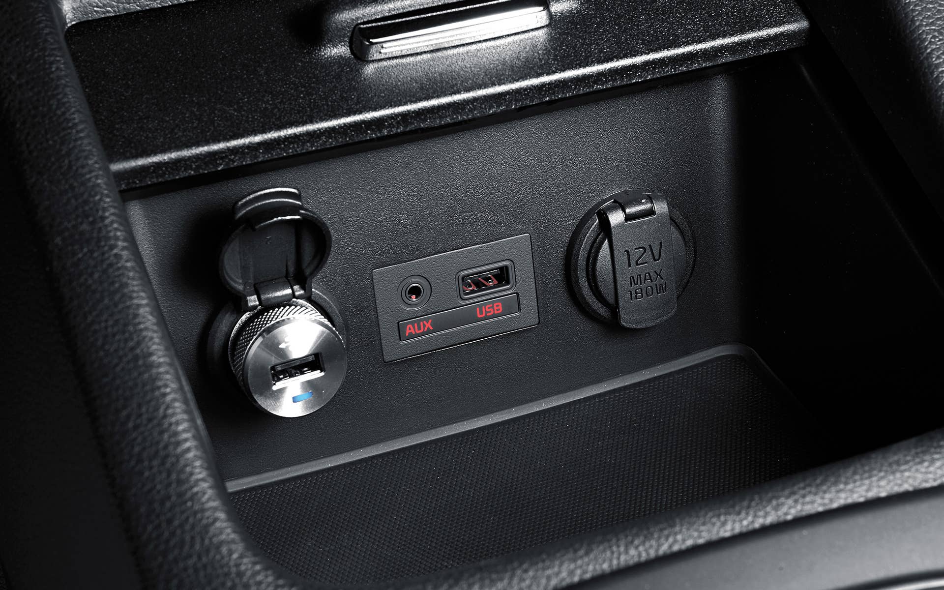 2017 Kia K3 Forte auxiliary