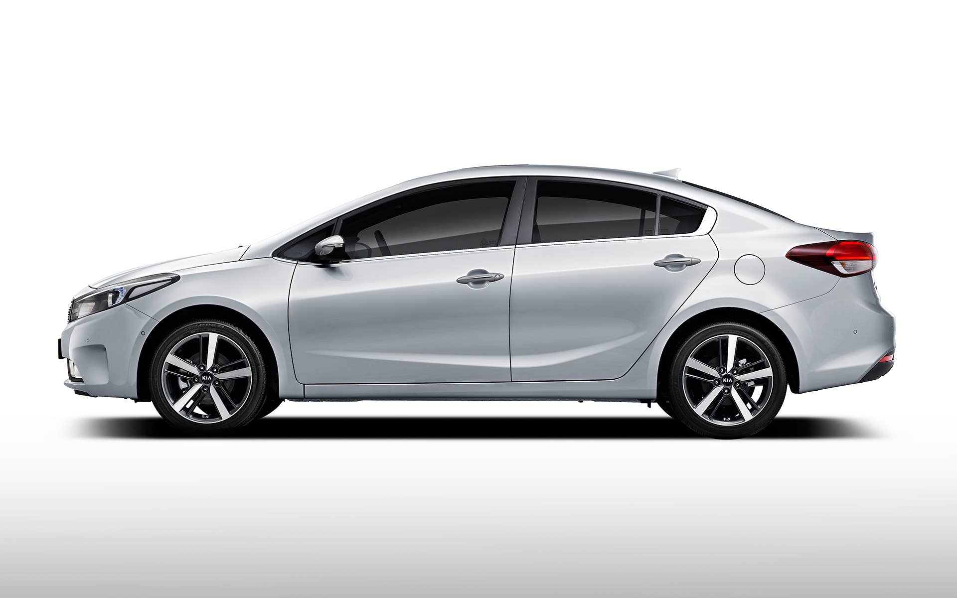 2017 Kia K3 profile