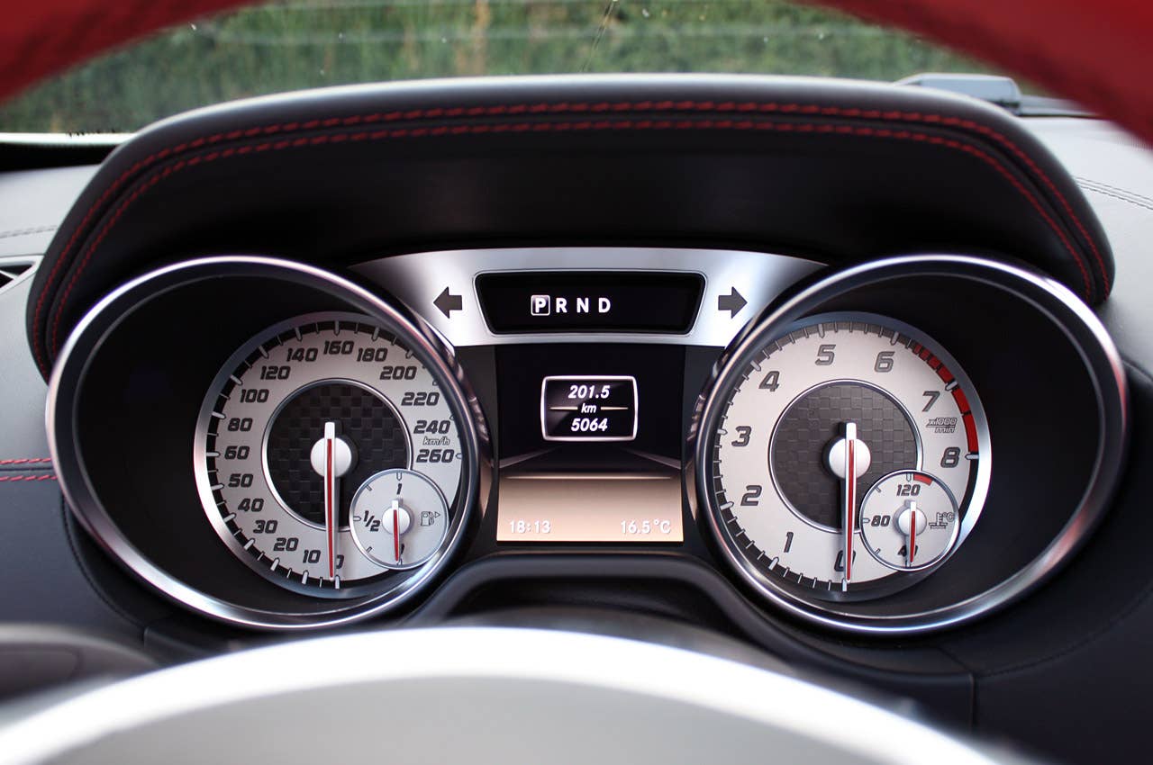 2013 Mercedes SL550 gauges