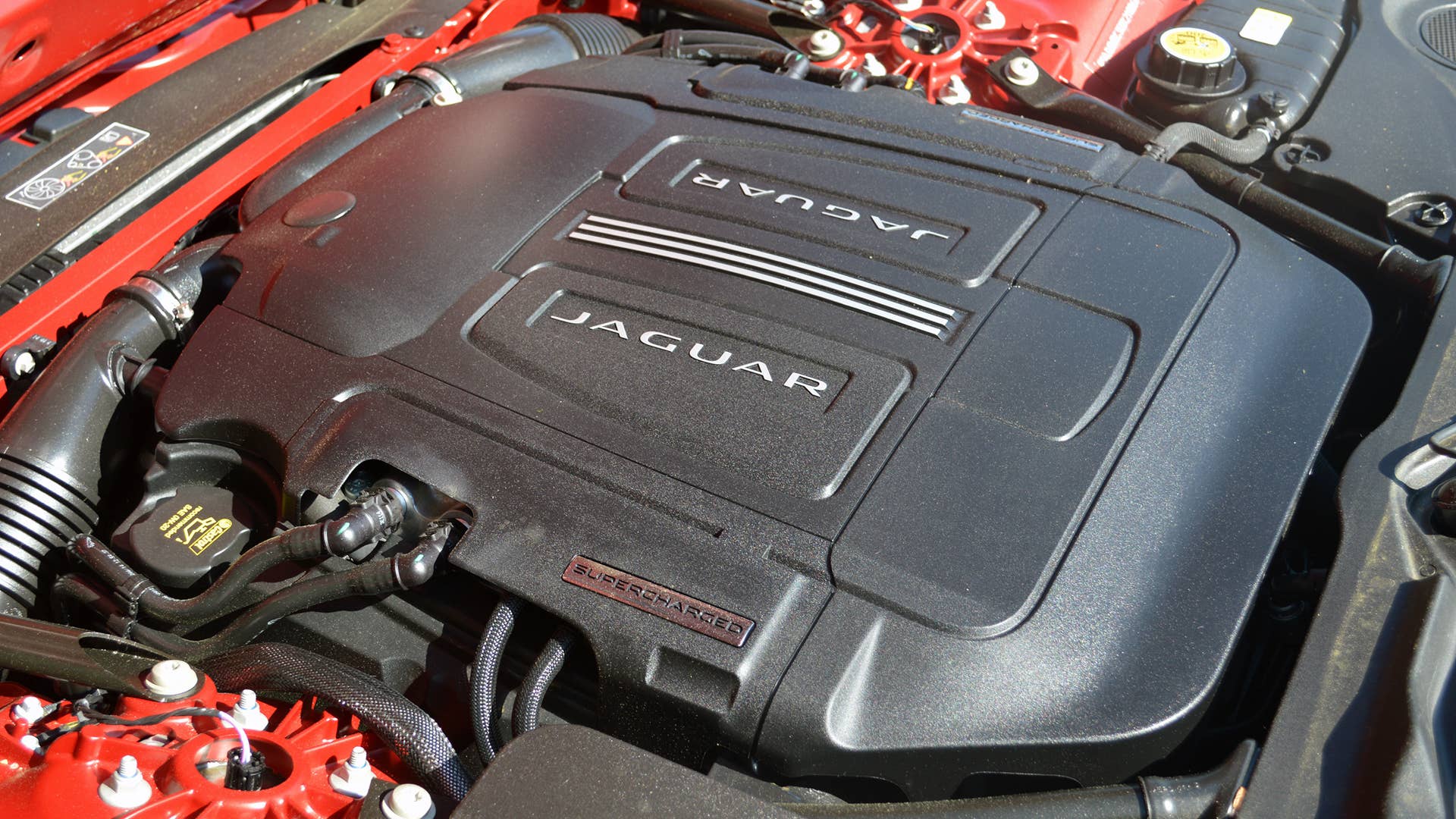 2016 Jaguar F-Type S Coupe engine