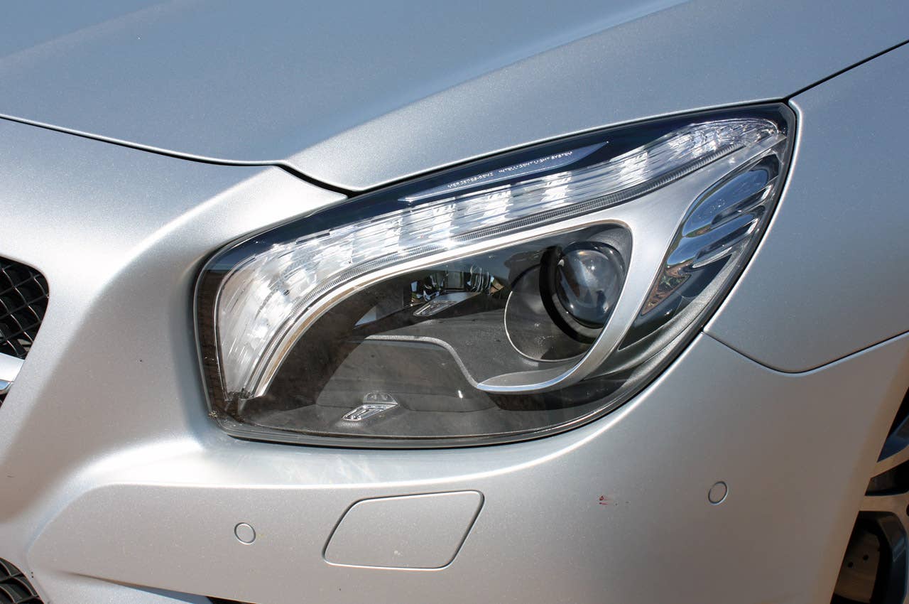 2013 Mercedes SL550 headlight