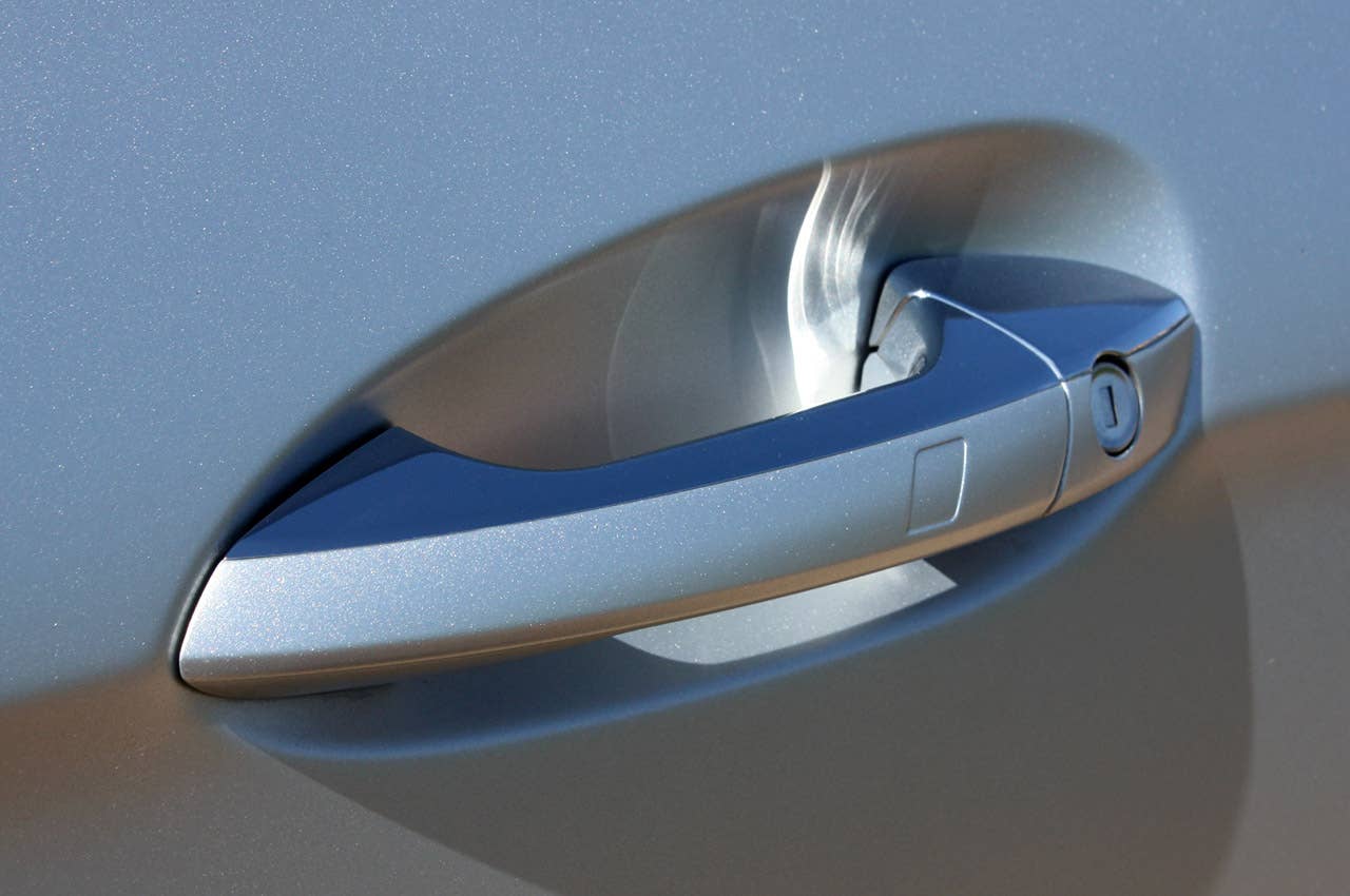 2013 Mercedes SL550 door handle