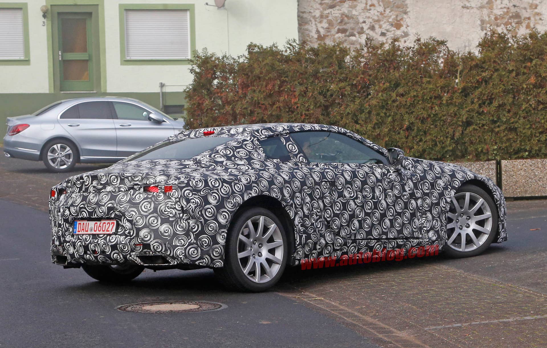 2018 Lexus LF rear 3/4