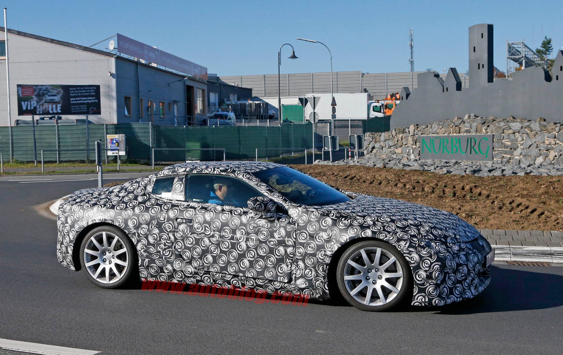 Lexus LF prototype side