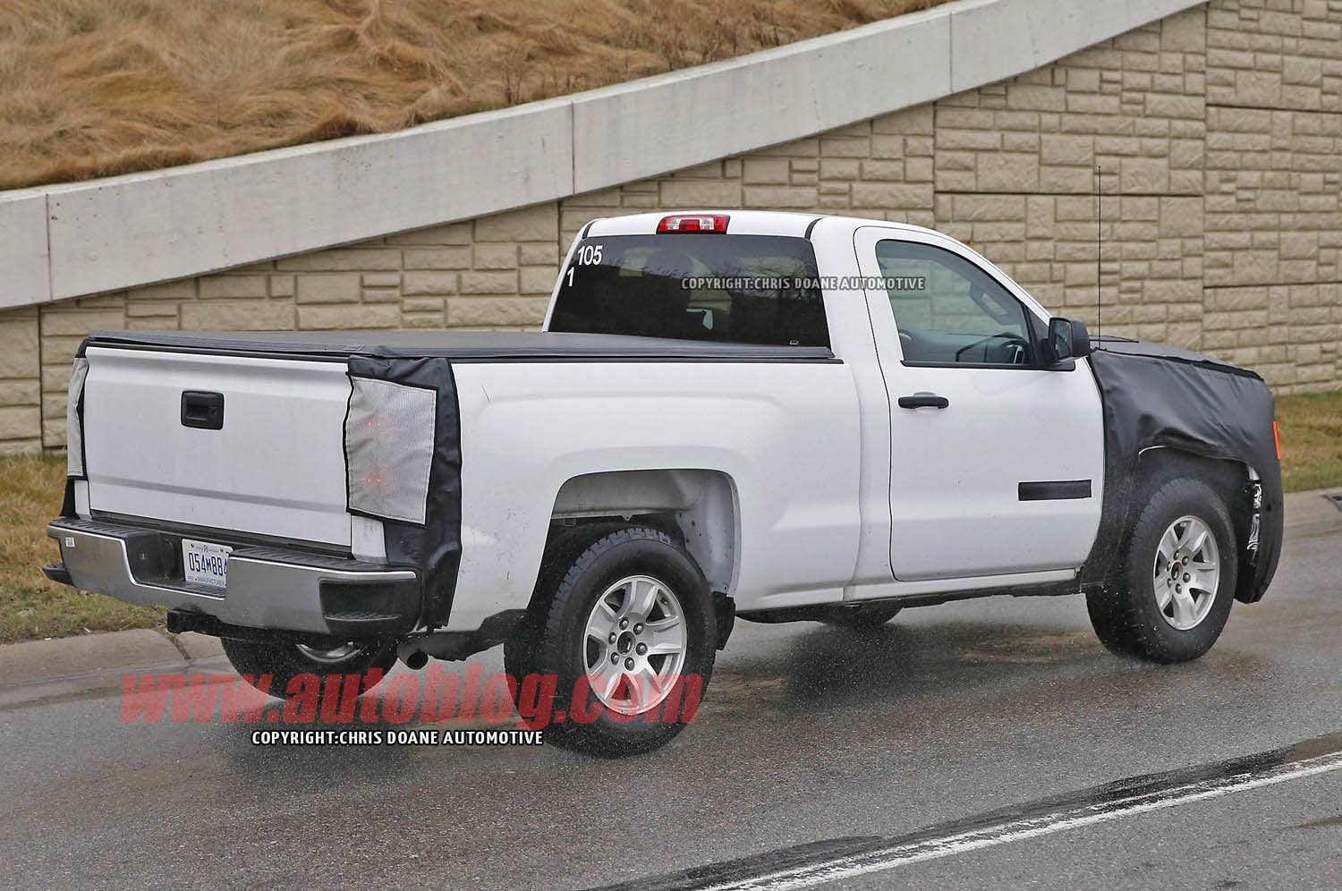 2017 Chevrolet Silverado spy shots