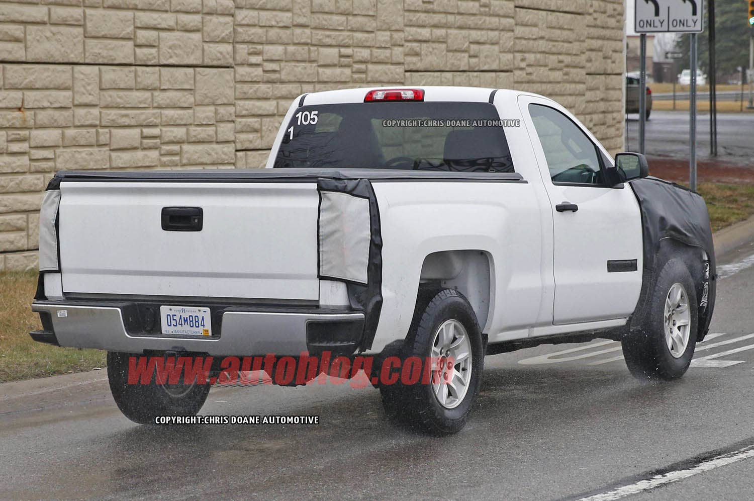 2017 Chevrolet Silverado spy shots