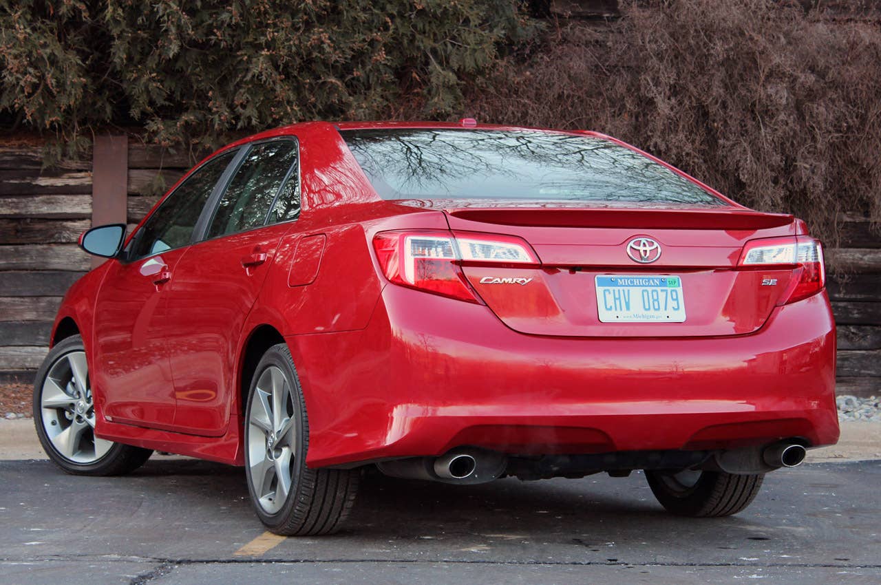 2012 Toyota Camry SE V6 rear 3/4 view