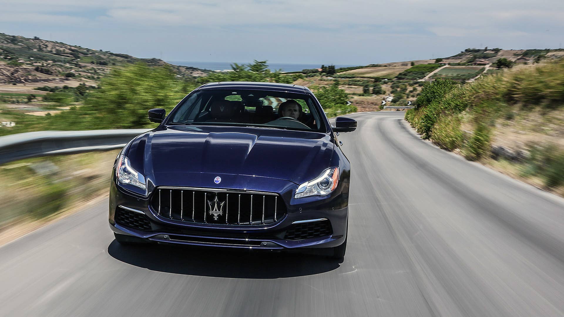 2017 Maserati Quattroporte driving