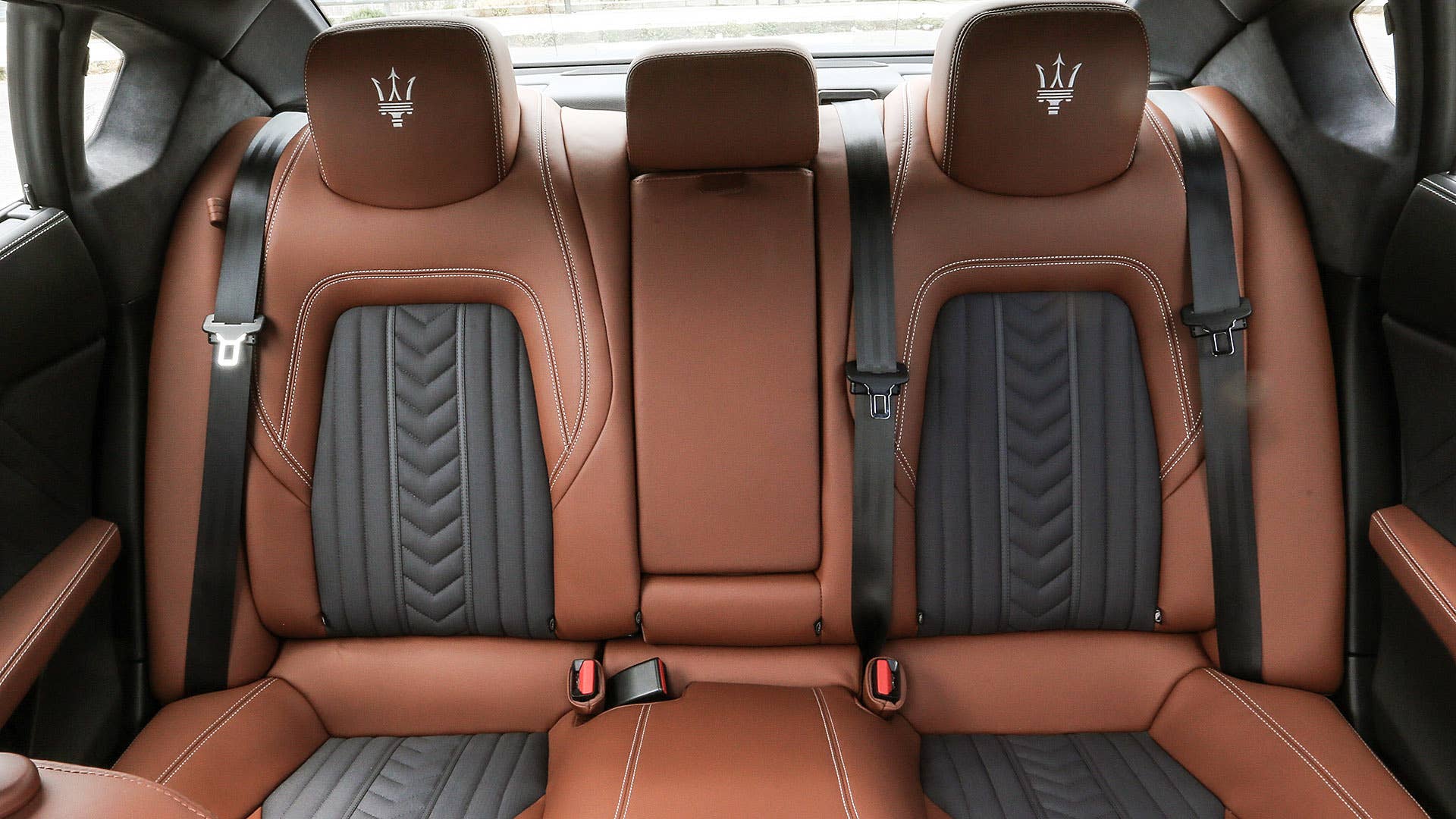 2017 Maserati Quattroporte rear seats