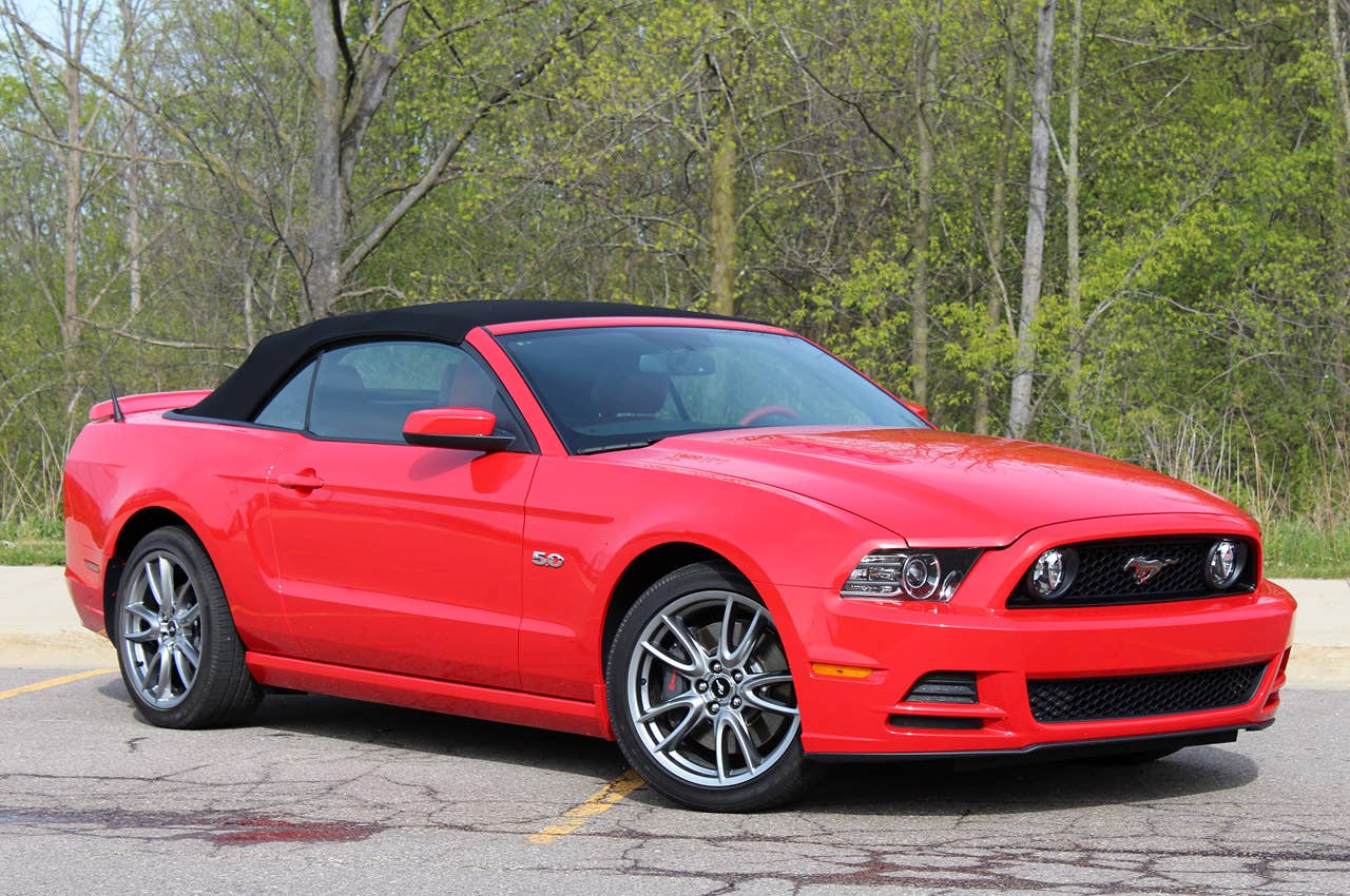 2013 Ford Mustang GT Convertible front 3/4 view