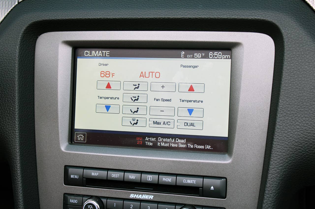 2013 Ford Mustang GT Convertible climate control display