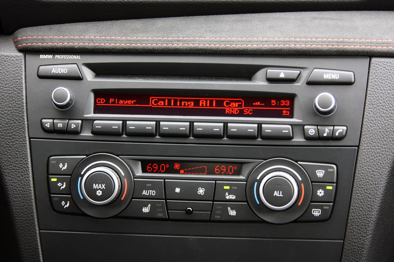 2011 BMW 1 Series M Coupe instrument panel