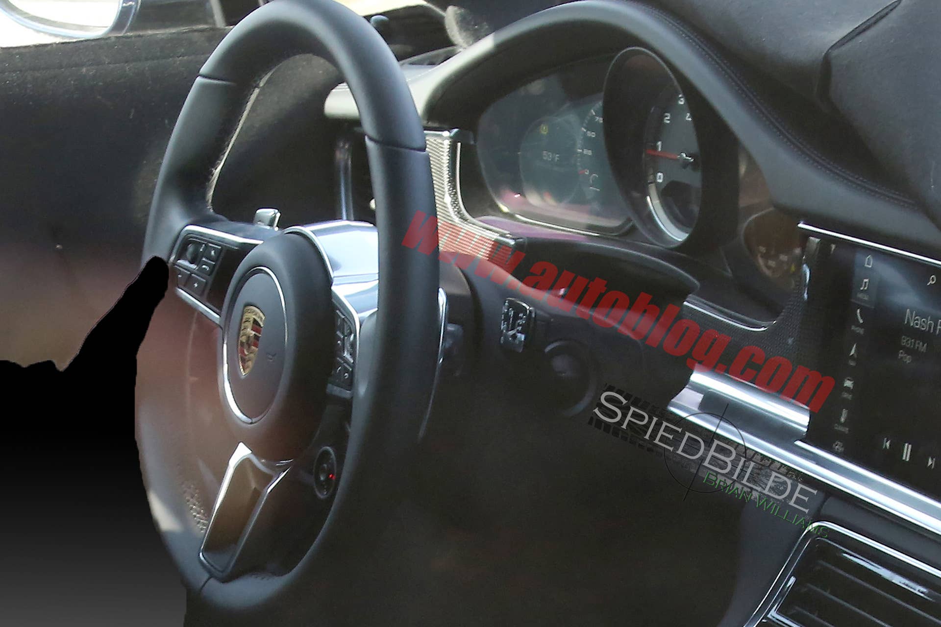 steering wheel porsche panamera sedan spied
