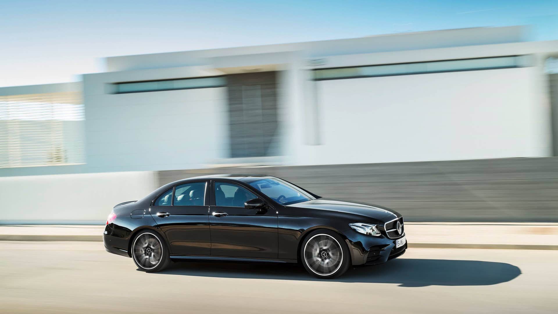 2017 mercedes-amg e43 profile