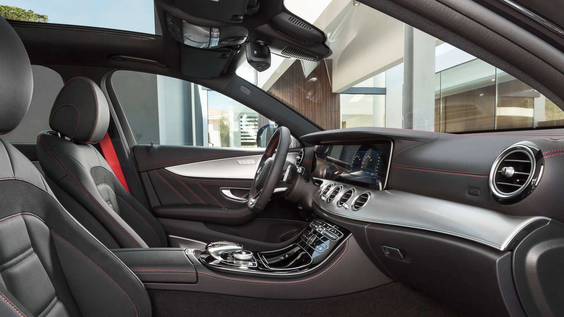 2017 mercedes-amg e43 seats inside