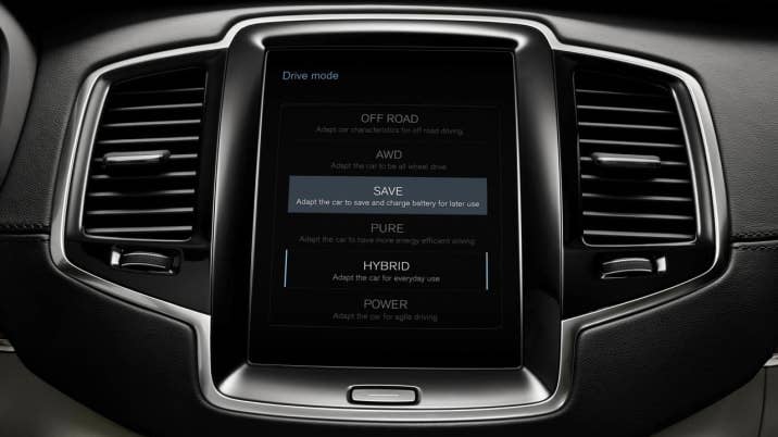 Volvo XC90 PHEV infotainment screen