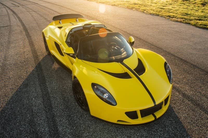 Hennessey Venom GT Spyder front 3/4