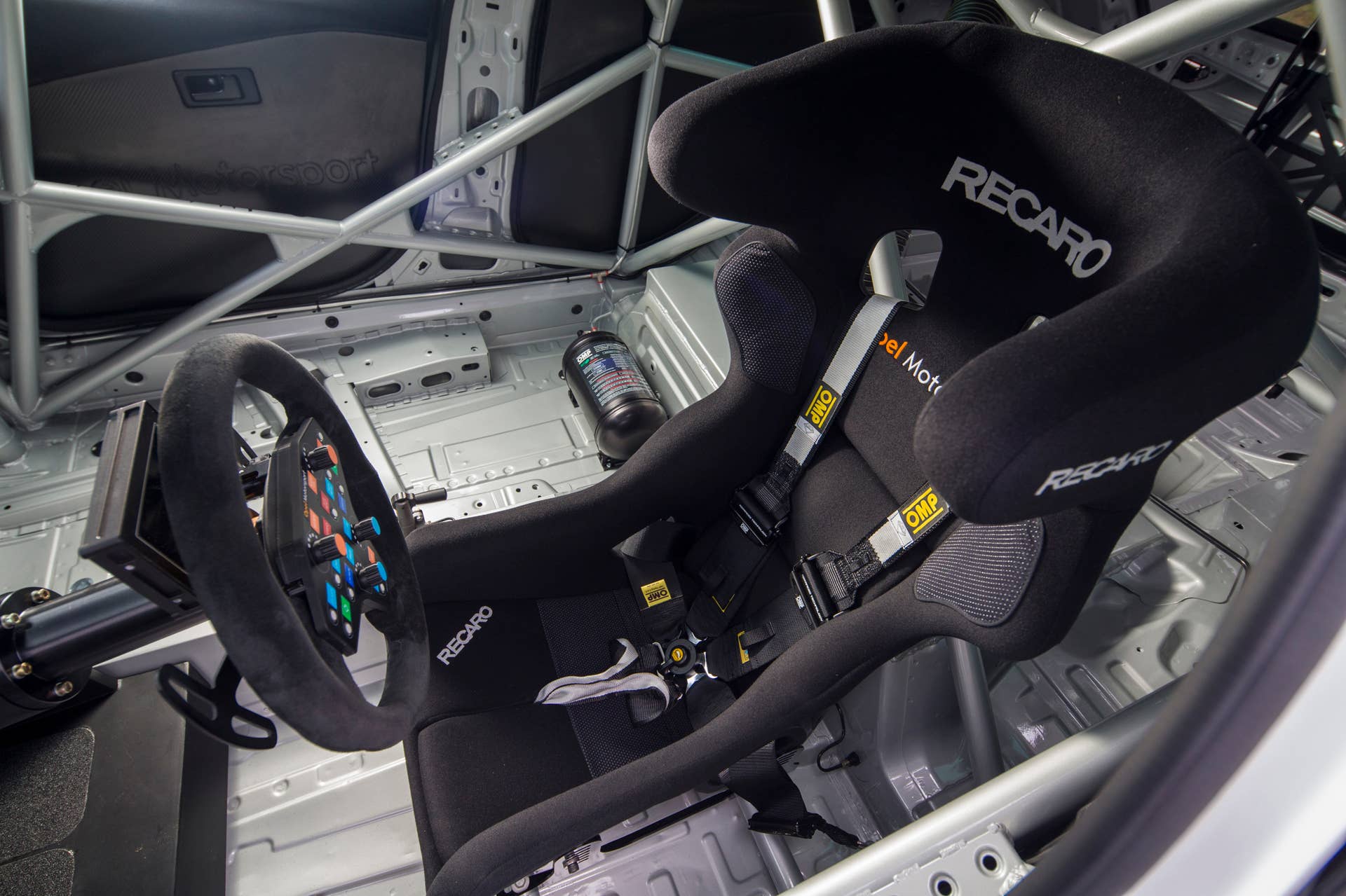 Opel Astra TCR cockpit