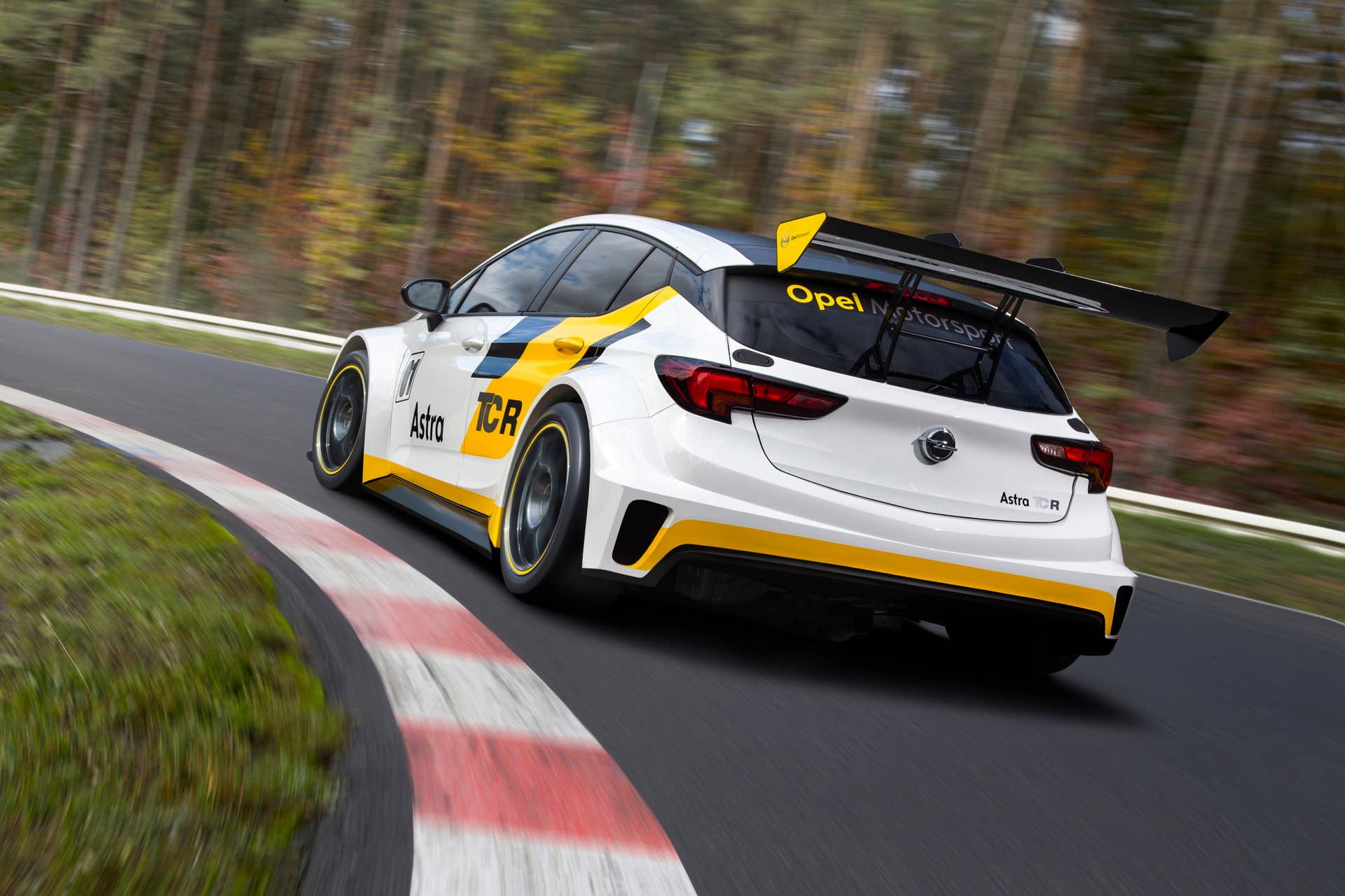 Opel Astra TCR track rear 3/4