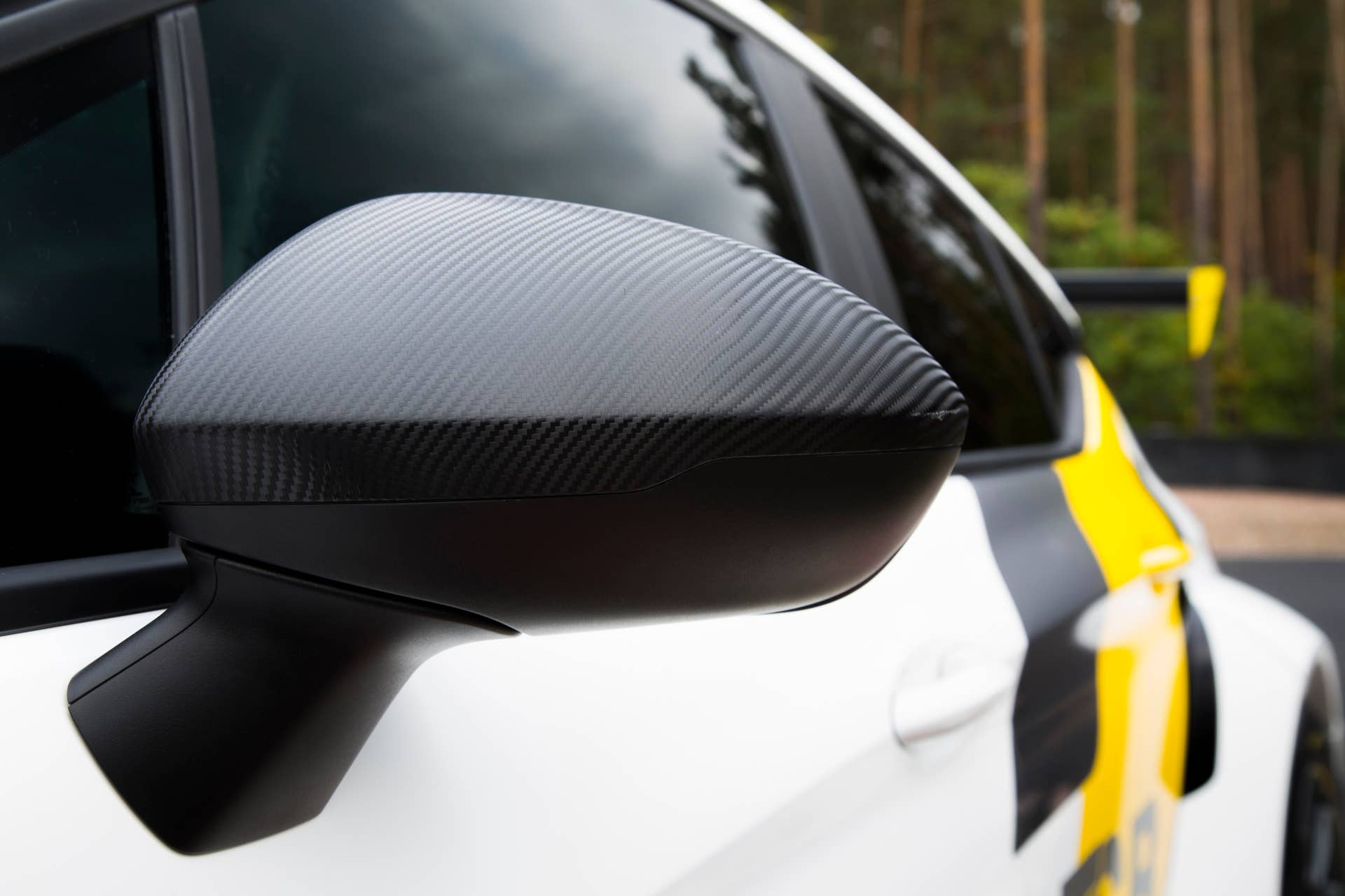 Opel Astra TCR mirror