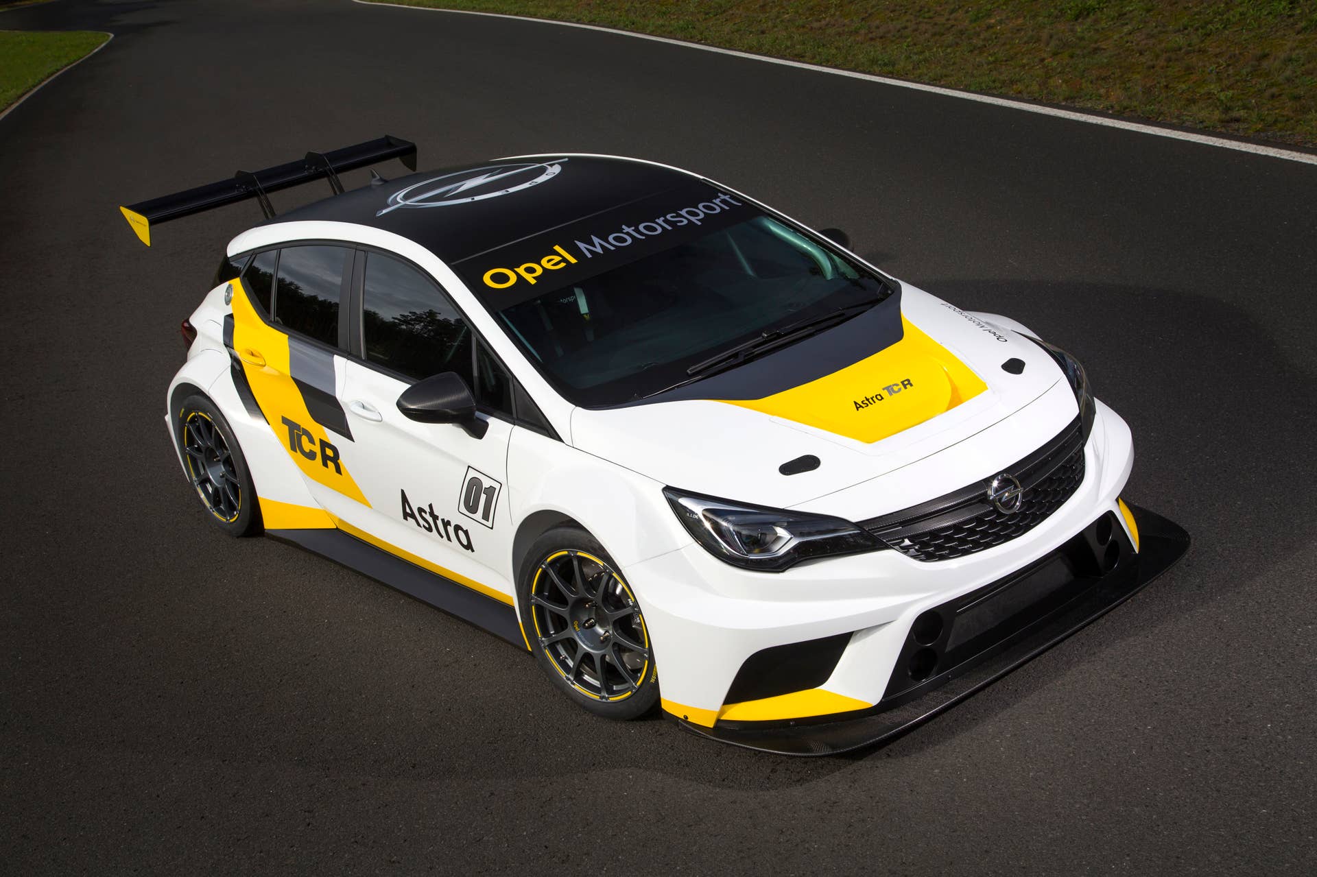 Opel Astra TCR static