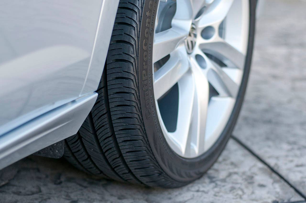 2013 Volkswagen CC rear tire