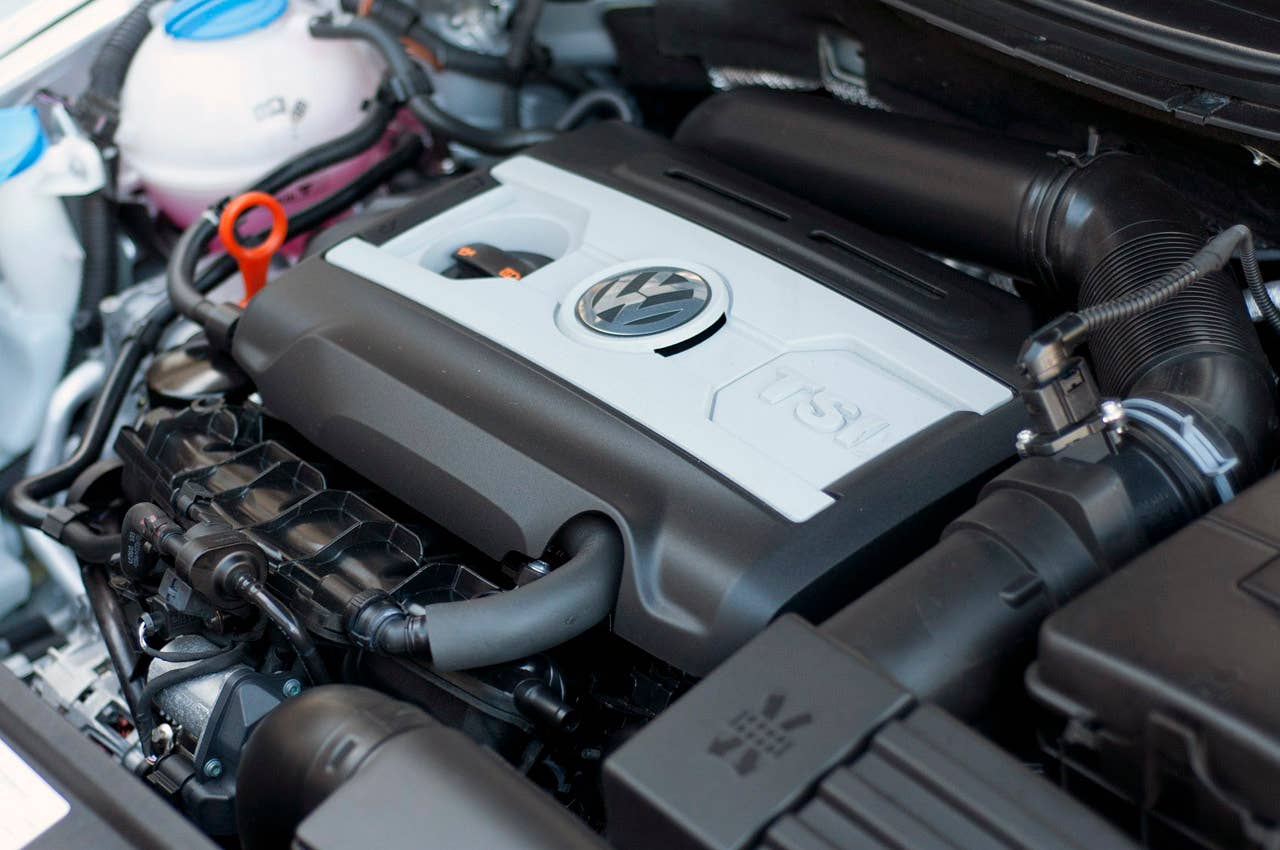 2013 Volkswagen CC engine