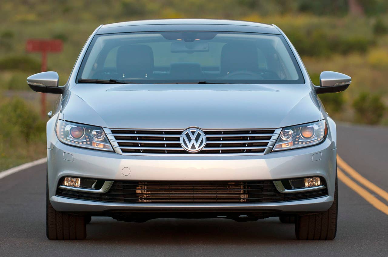 2013 Volkswagen CC front view
