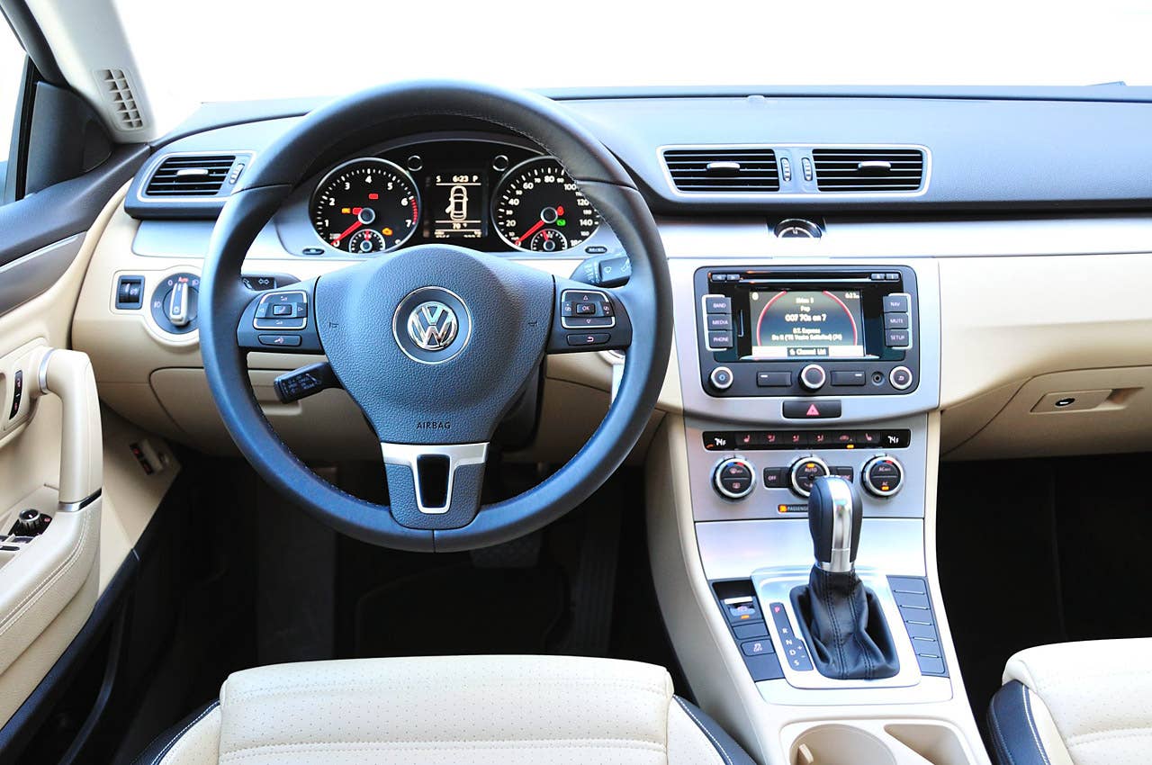 2013 Volkswagen CC interior