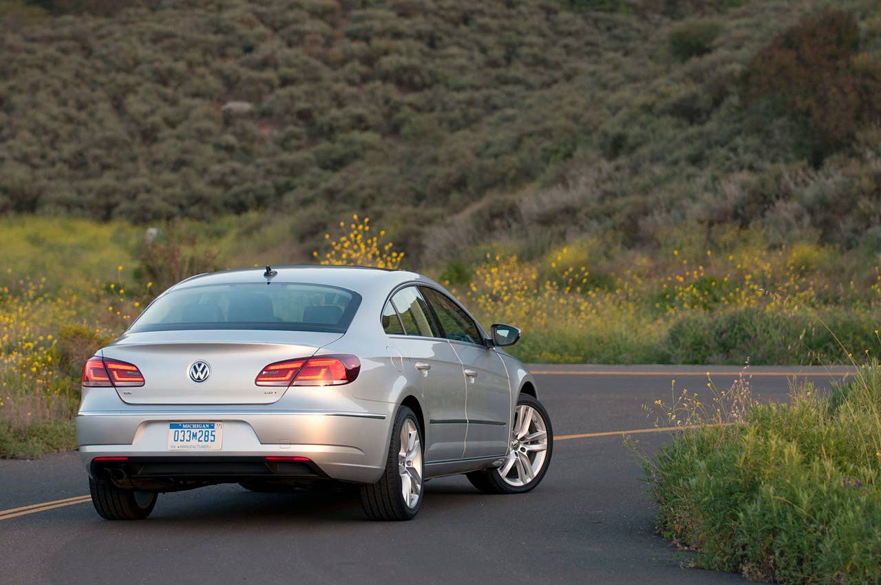 2013 Volkswagen CC rear 3/4 view