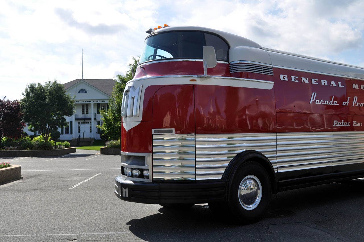 GM Futureliner front