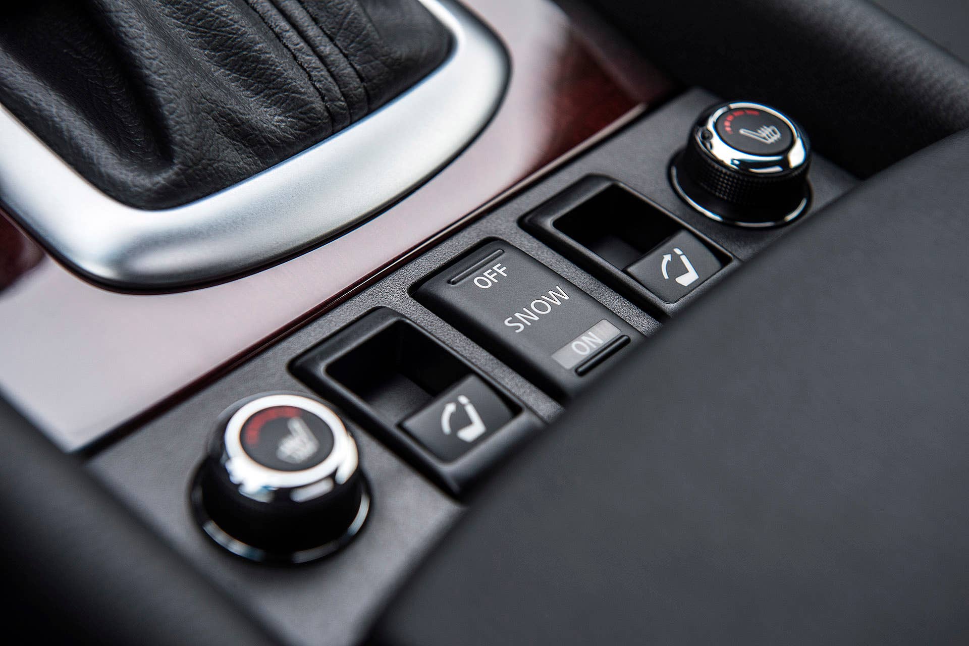 2016 Infiniti QX50 drive mode controls