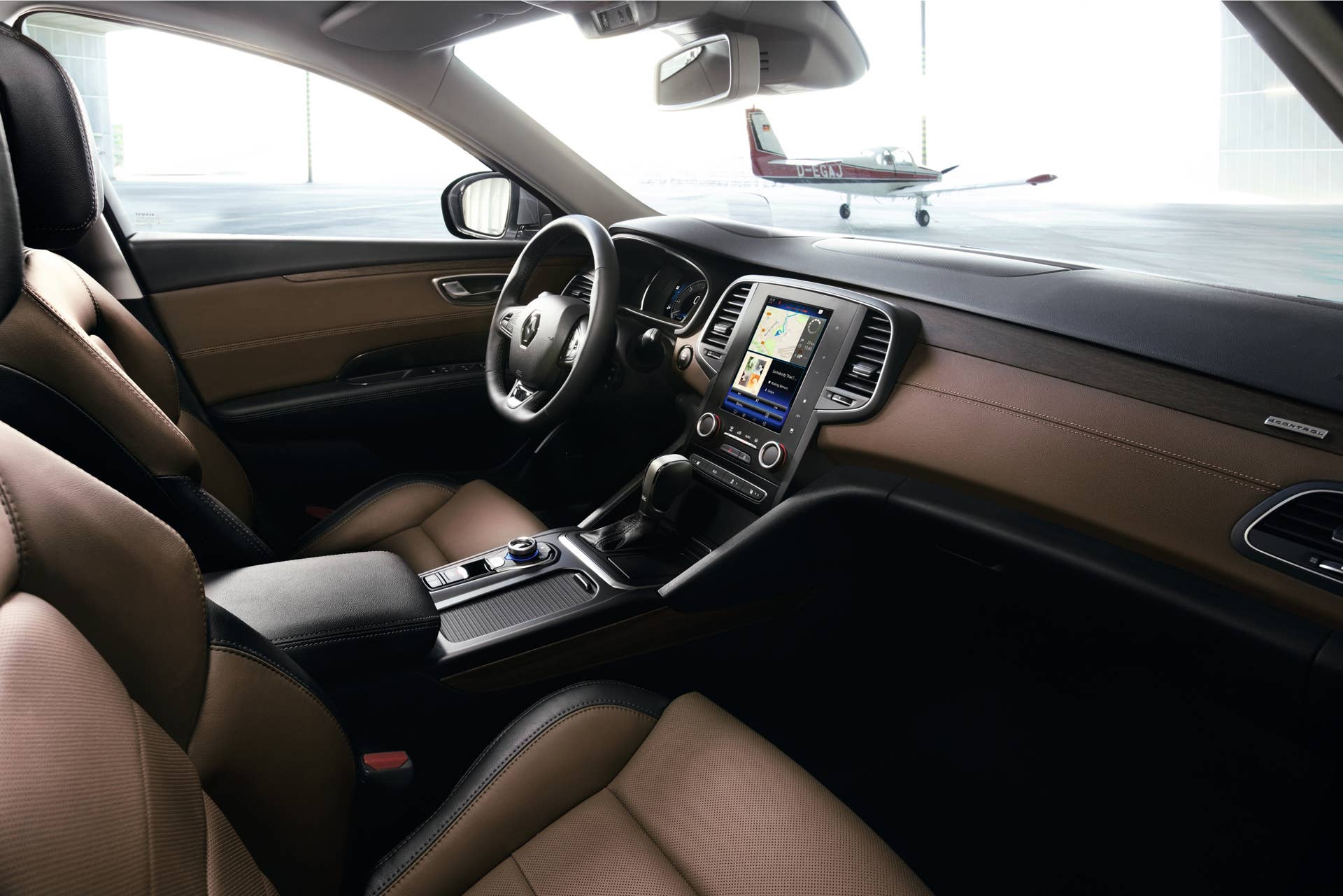 cabin interior talisman nissan renault maxima