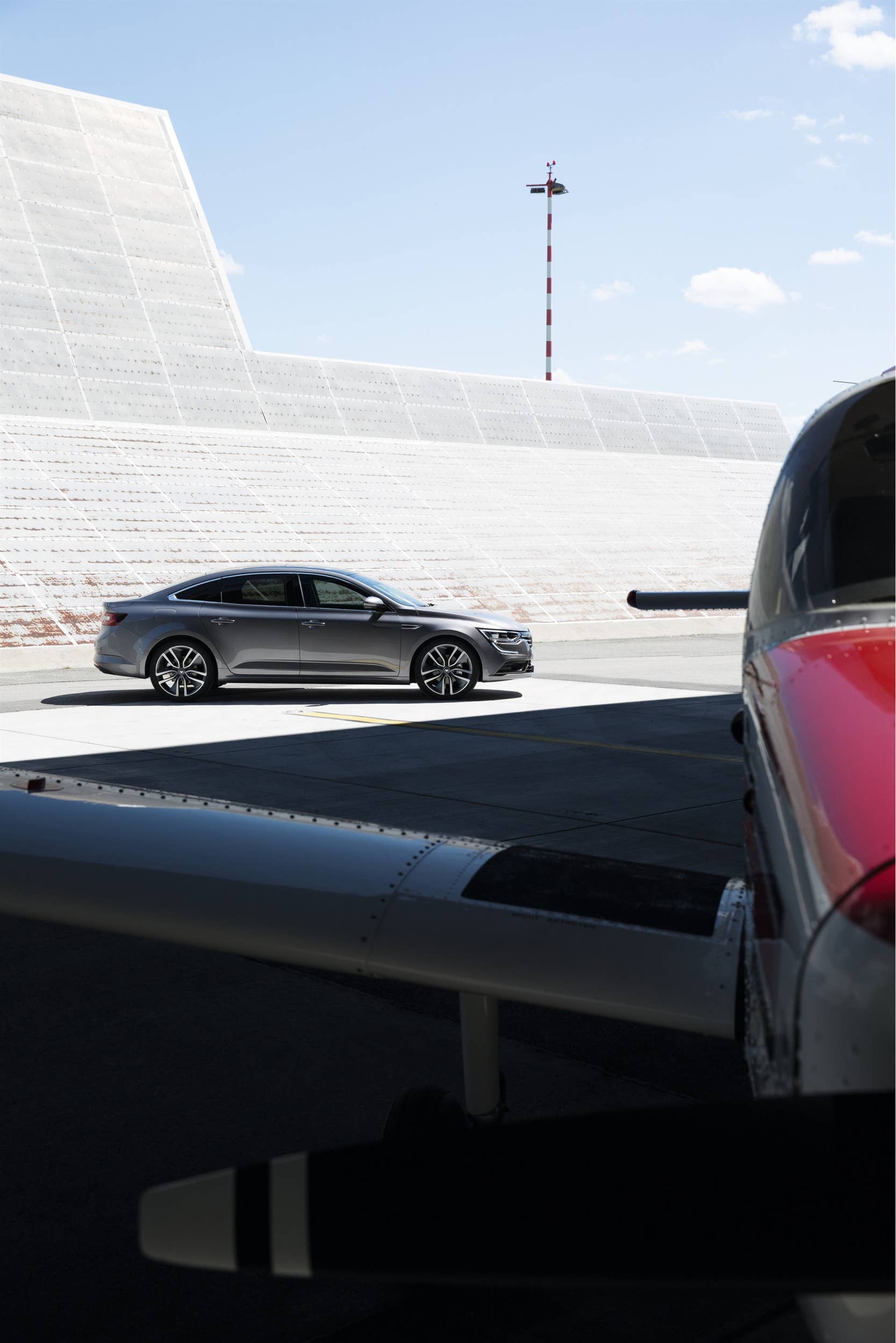 renault talisman aircraft plane airport