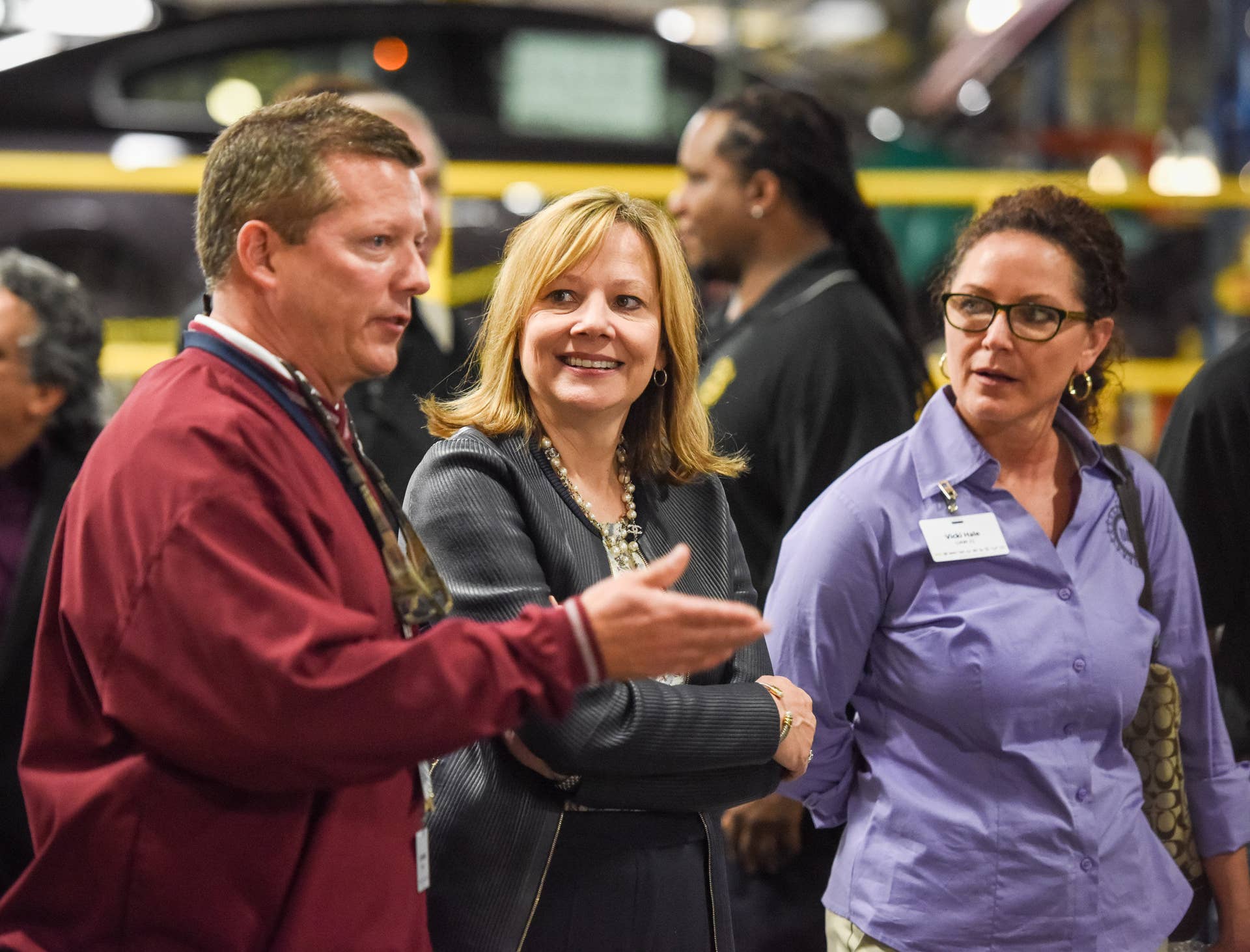 alan batey and mary barra at fairfax plant