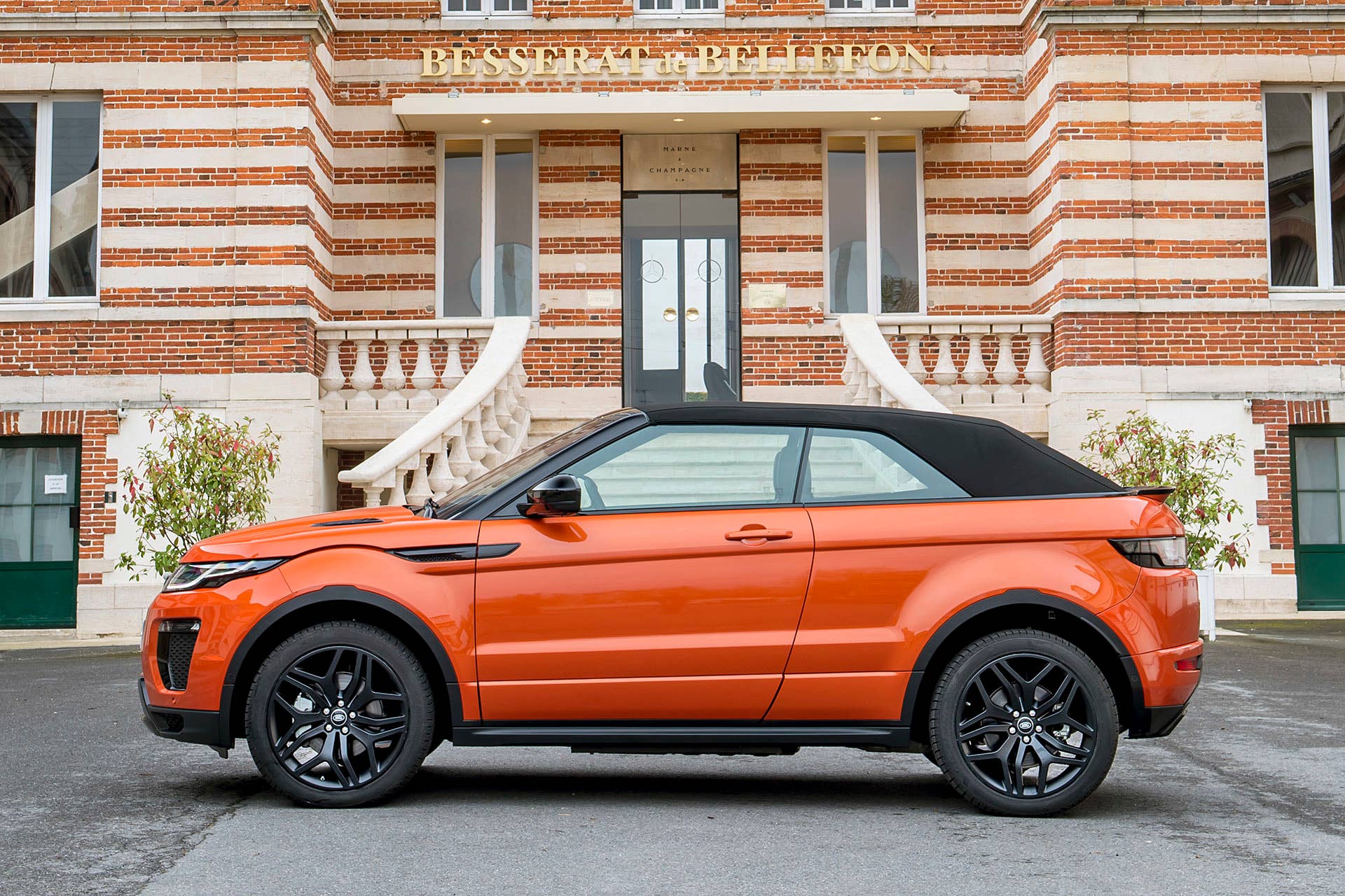 2017 Land Rover Range Rover Evoque Convertible side view