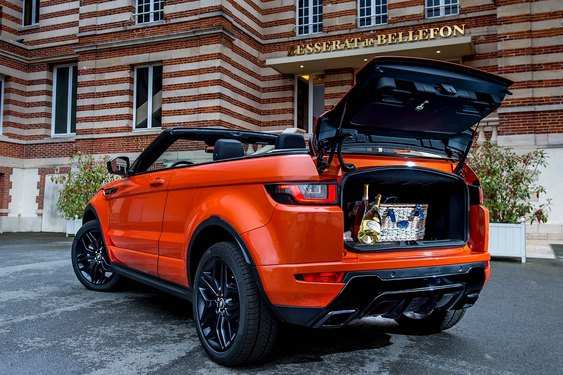 2017 Land Rover Range Rover Evoque Convertible rear 3/4 view