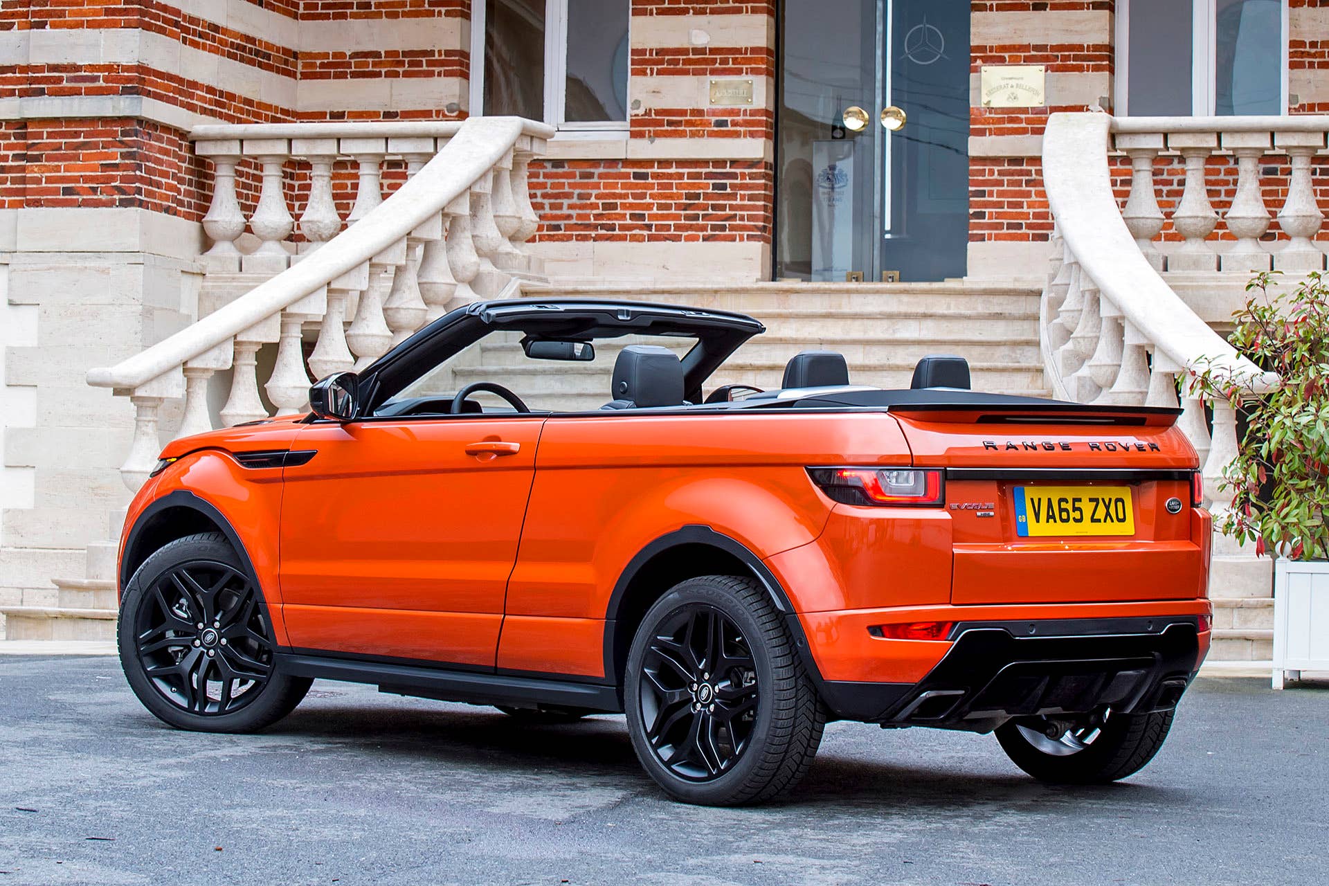 2017 Land Rover Range Rover Evoque Convertible rear 3/4 view