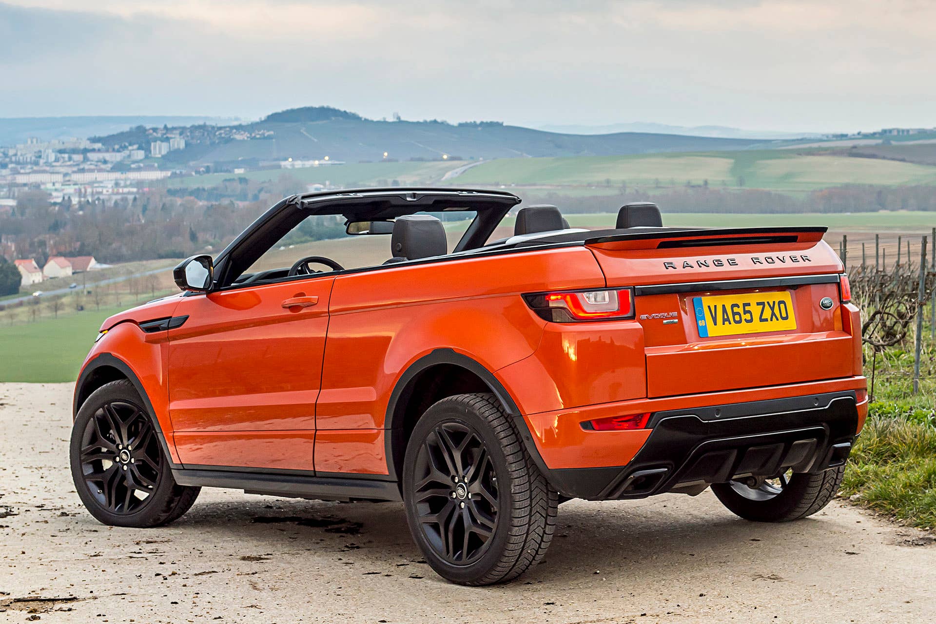 2017 Land Rover Range Rover Evoque Convertible rear 3/4 view