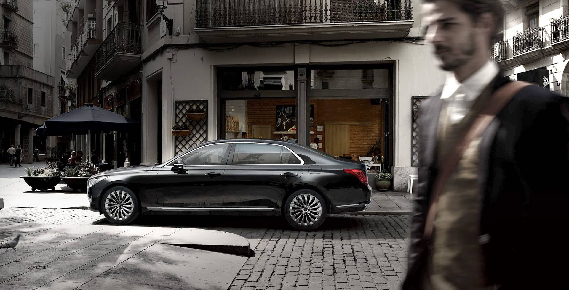 2017 Genesis G90 profile street