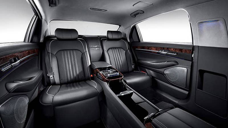 Genesis EQ900L interior