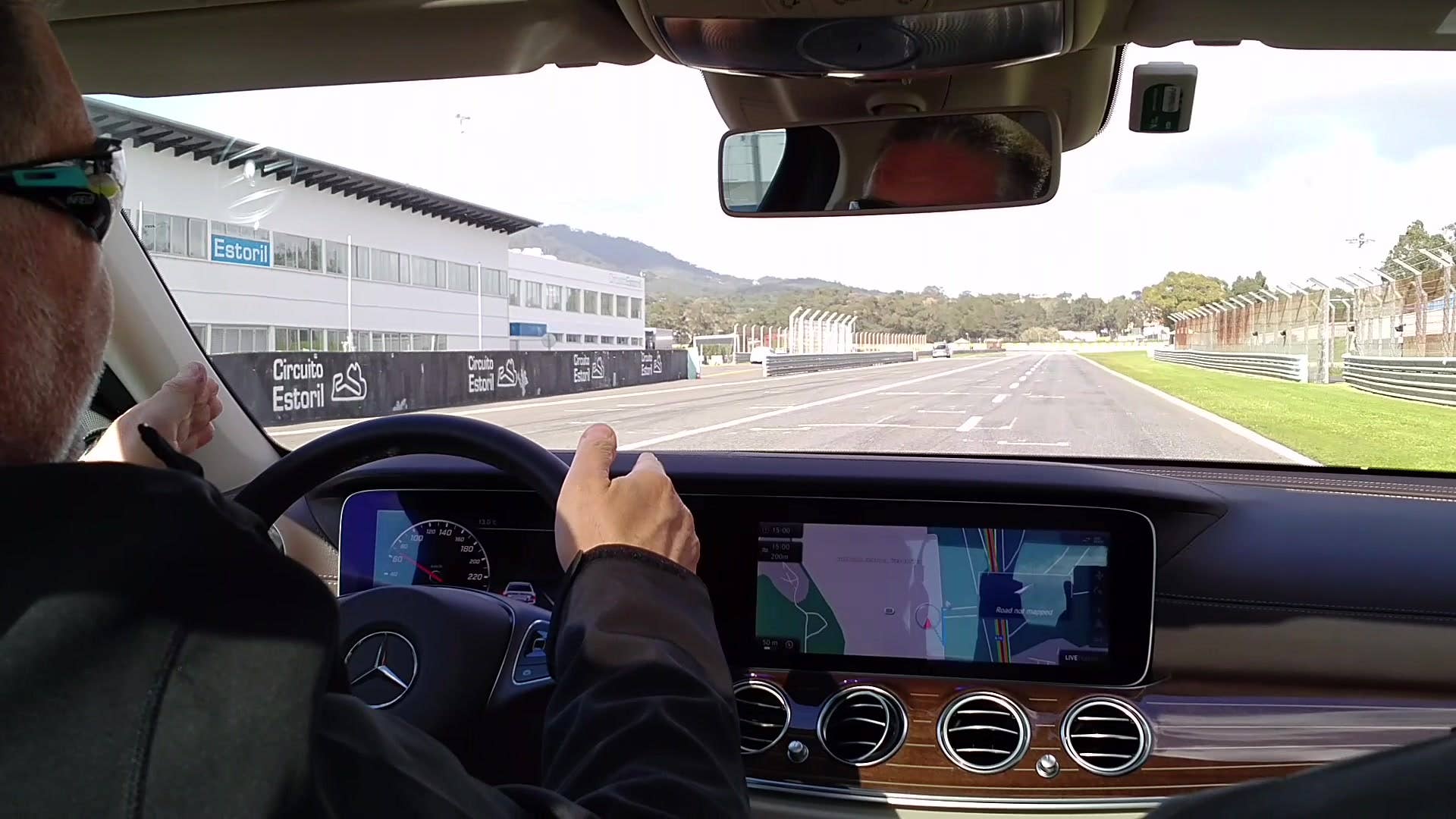 2017 Mercedes-Benz E-Class Active Lane Keeping Assist