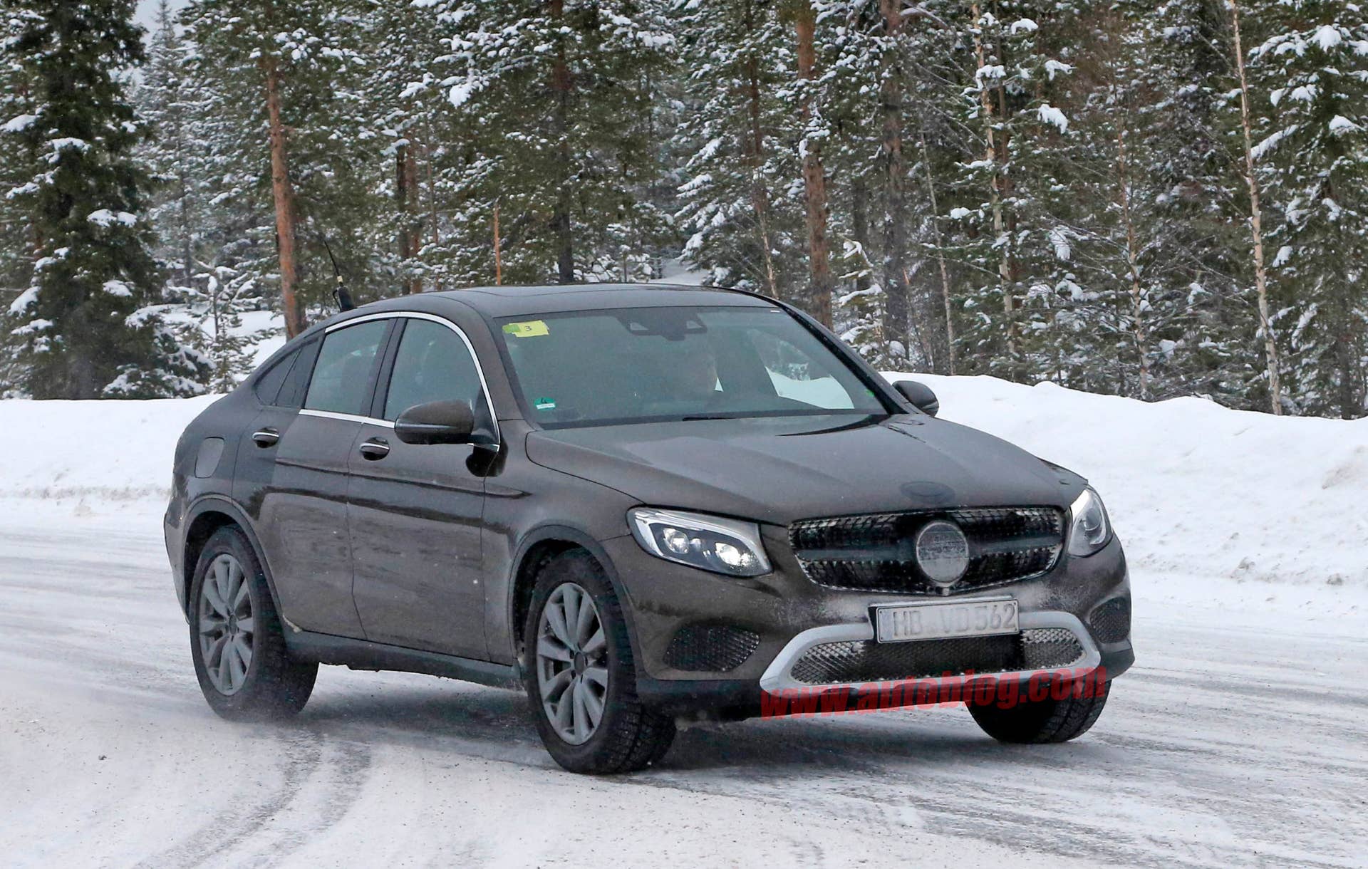 2017 Mercedes GLC Coupe brown prototype front 3/4