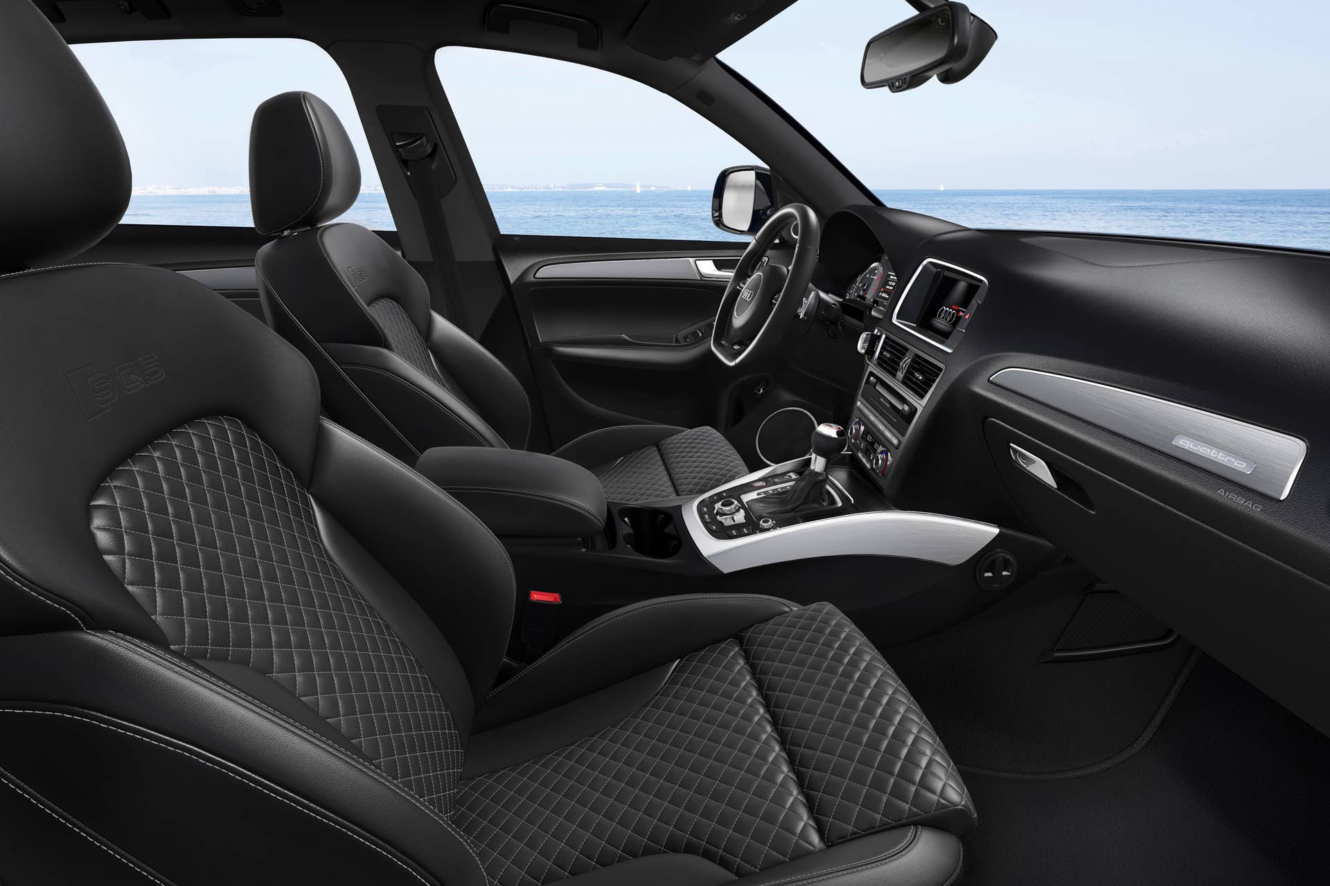 Audi SQ5 TDI Plus interior