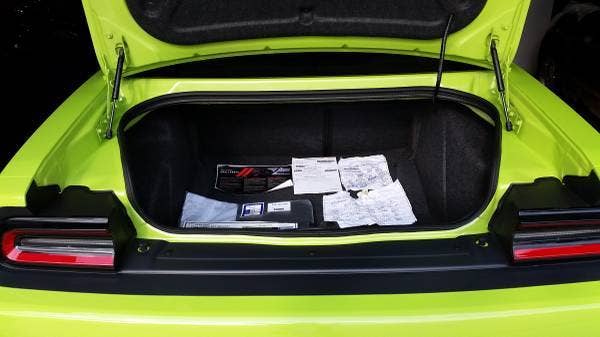 dodge challenger srt hellcat 666 trunk