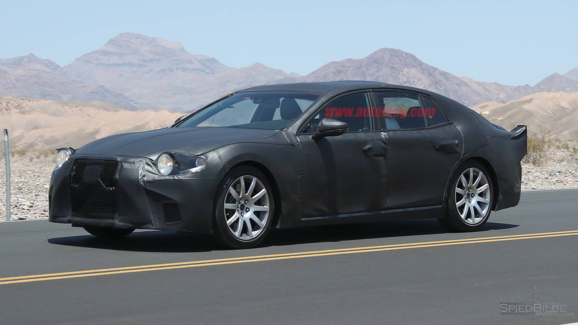 Lexus LS Spy Photo